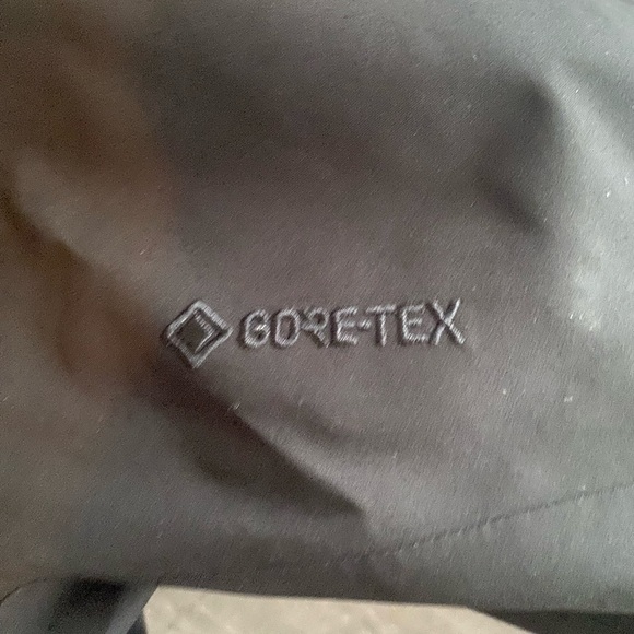 Arcteryx jacket. - Picture 5 of 6